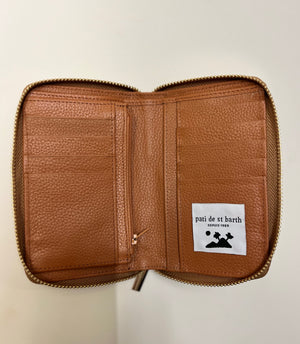 
                
                    Load image into Gallery viewer, Leather Women&amp;#39;s Wallet
                
            